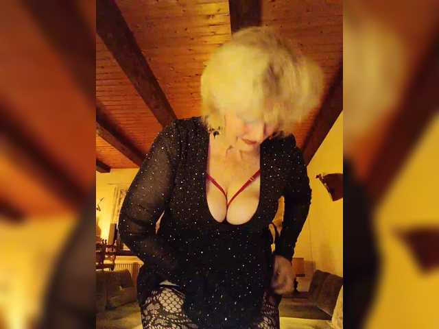 KASANDRABOLOSHKA's BongaCams show and profile