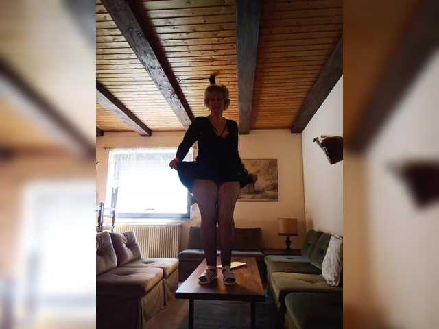 KASANDRABOLOSHKA's BongaCams show and profile