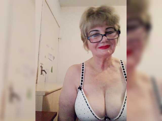 KASANDRABOLOSHKA's BongaCams show and profile