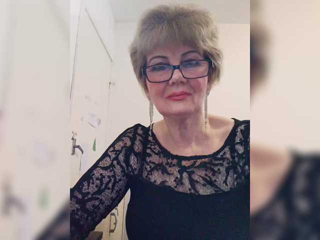 KASANDRABOLOSHKA's BongaCams show and profile