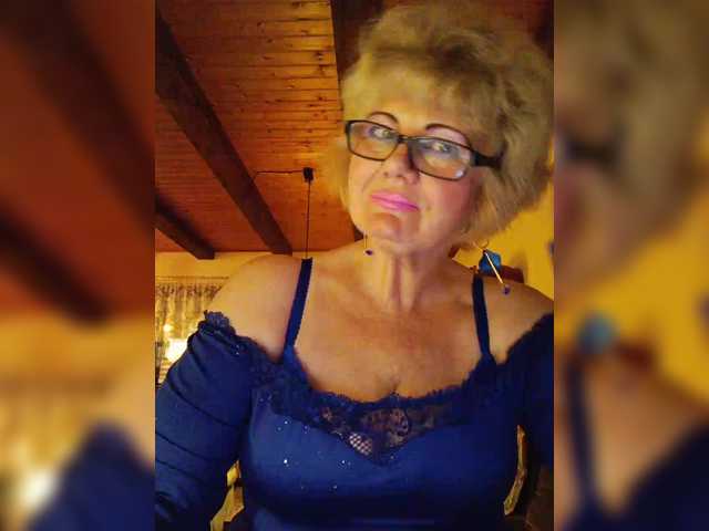 KASANDRABOLOSHKA's BongaCams show and profile