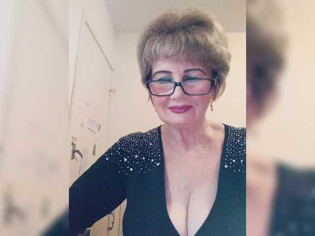 KASANDRABOLOSHKA's BongaCams show and profile