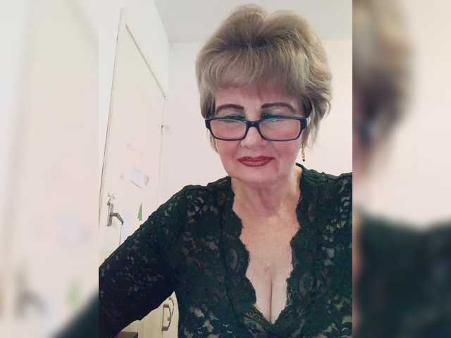 KASANDRABOLOSHKA's BongaCams show and profile