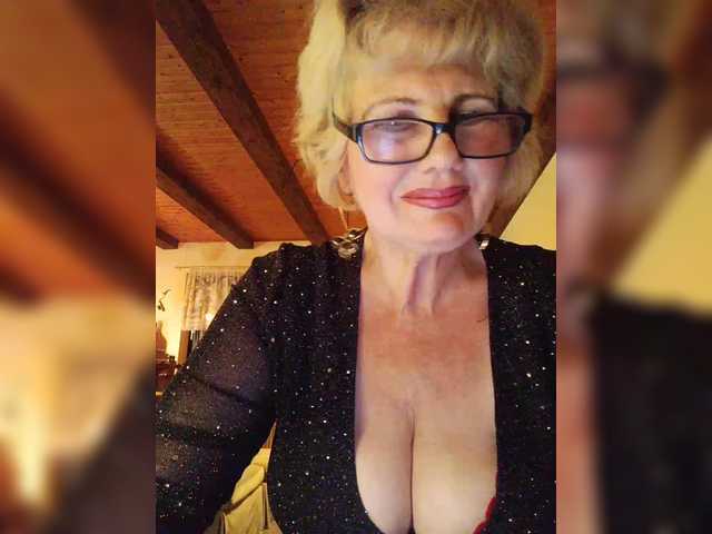 KASANDRABOLOSHKA's BongaCams show and profile