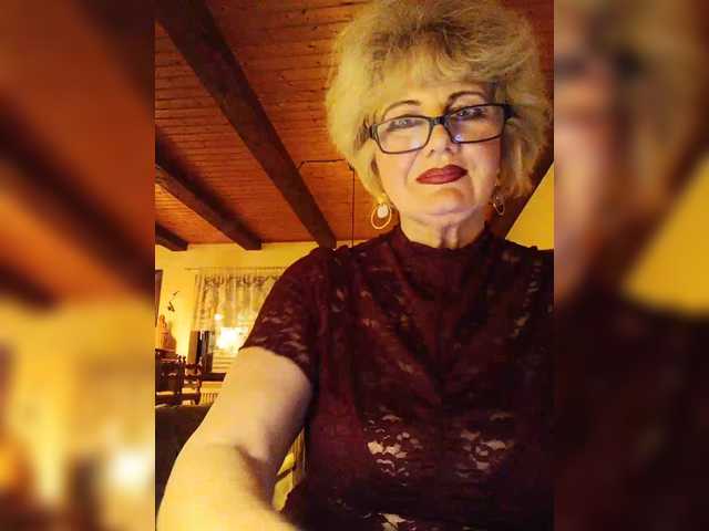 KASANDRABOLOSHKA's BongaCams show and profile