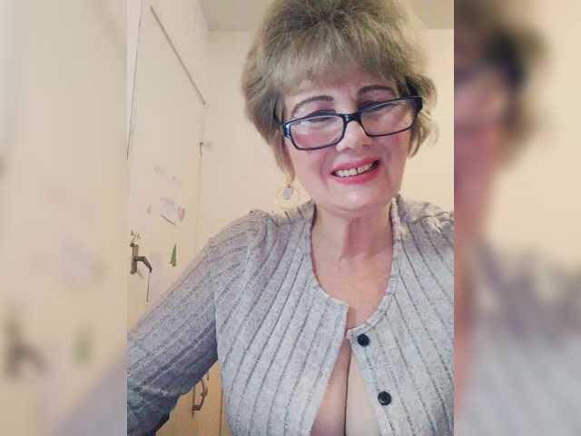 KASANDRABOLOSHKA's BongaCams show and profile