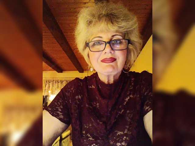 KASANDRABOLOSHKA's BongaCams show and profile