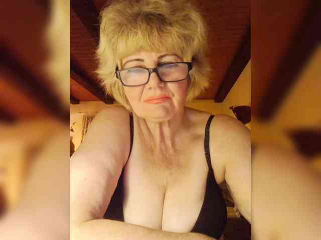 KASANDRABOLOSHKA Live Webcam on BongaCams