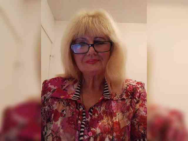 KASANDRABOLOSHKA bongacams