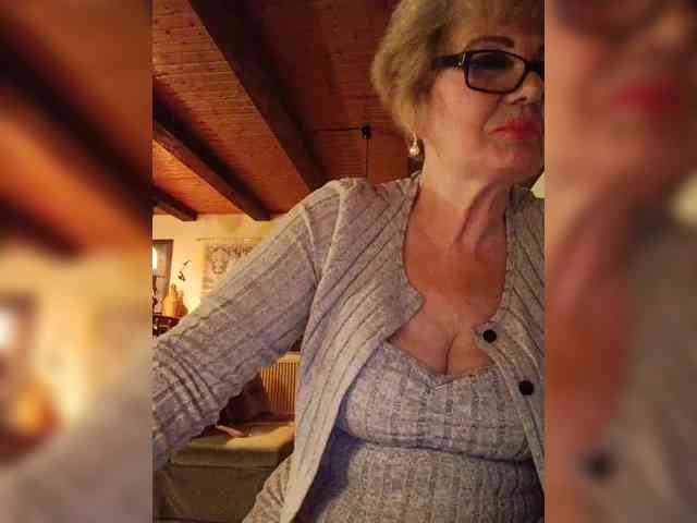 BoloshkaBlonda webcam