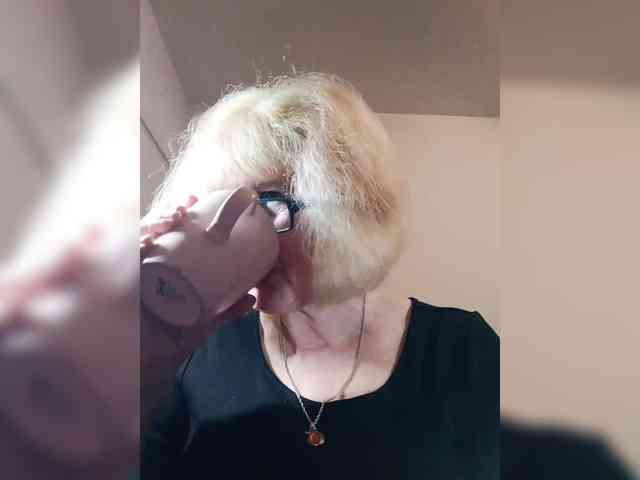 BoloshkaBlonda webcam