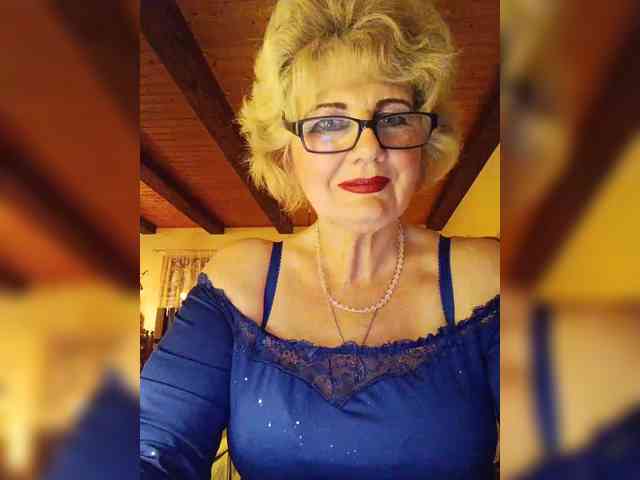 BoloshkaBlonda webcam