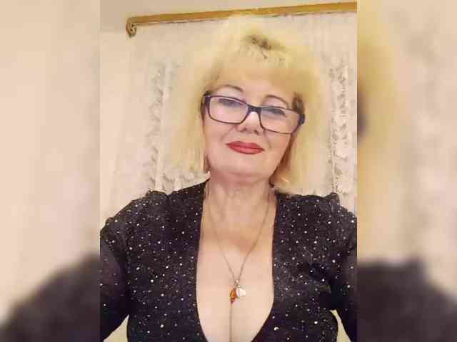 KASANDRABOLOSHKA Live Webcam on BongaCams