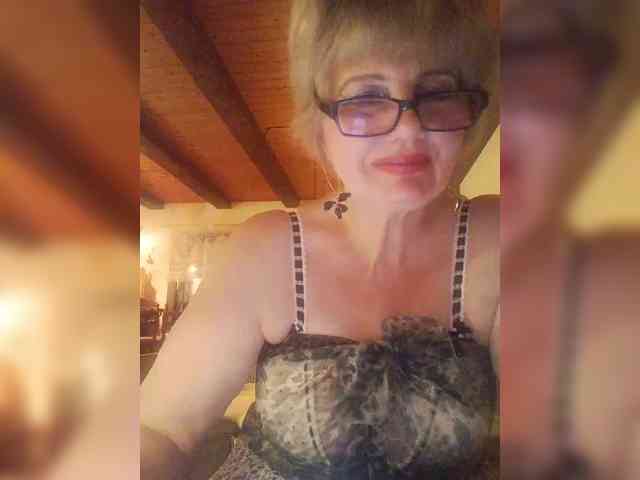 KASANDRABOLOSHKA Live Webcam on BongaCams