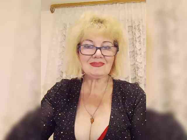 KASANDRABOLOSHKA Live Webcam on BongaCams