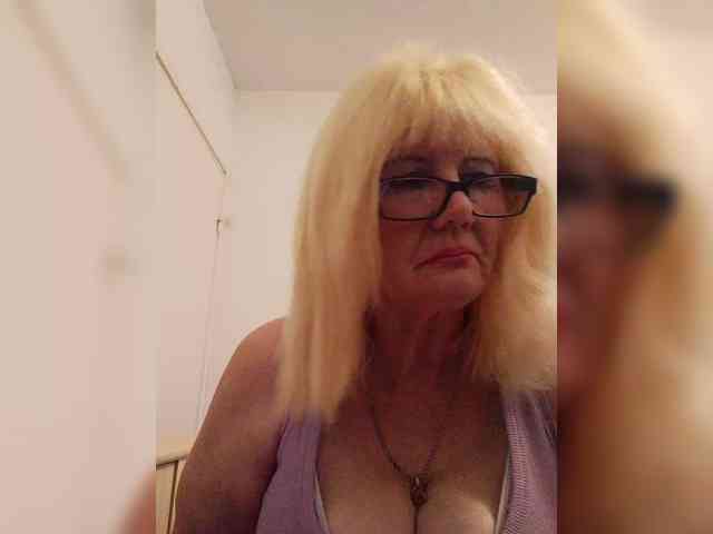 BoloshkaBlonda webcam