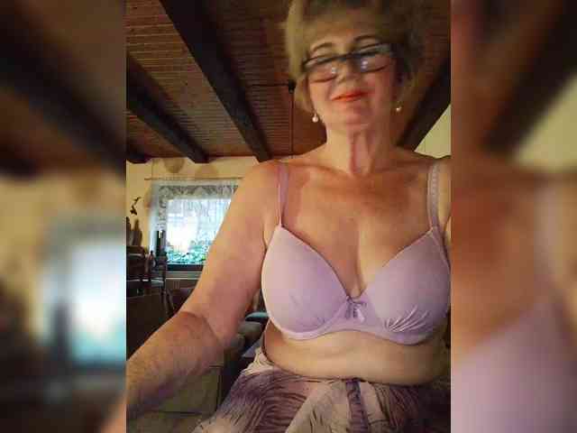 BoloshkaBlonda webcam