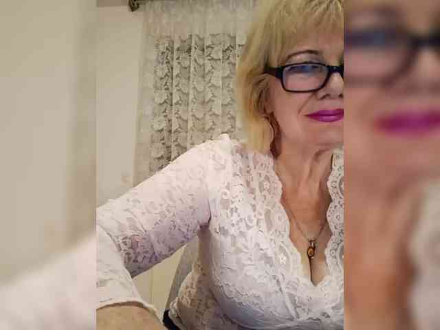 BoloshkaBlonda webcam