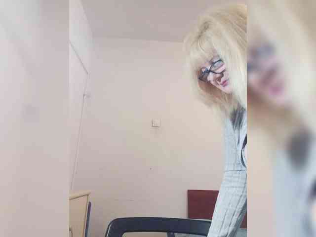 BoloshkaBlonda webcam