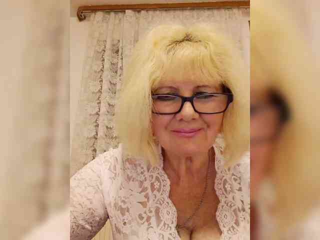 KASANDRABOLOSHKA Live Webcam on BongaCams