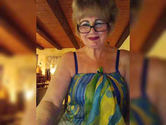 BoloshkaBlonda webcam