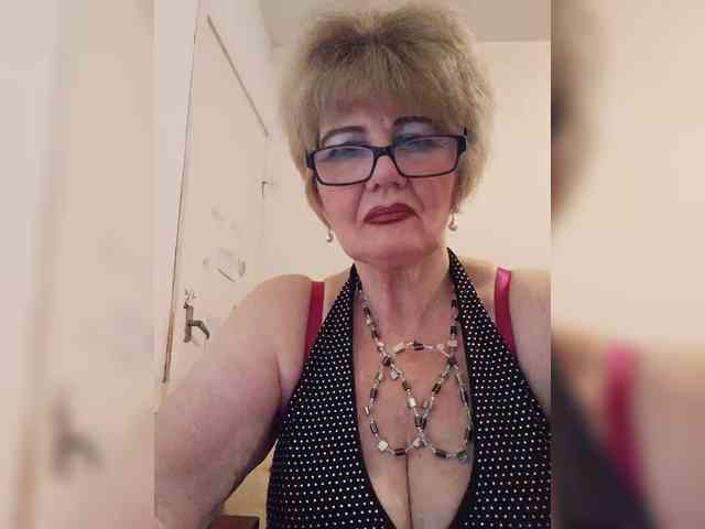 KASANDRABOLOSHKA Live Webcam on BongaCams