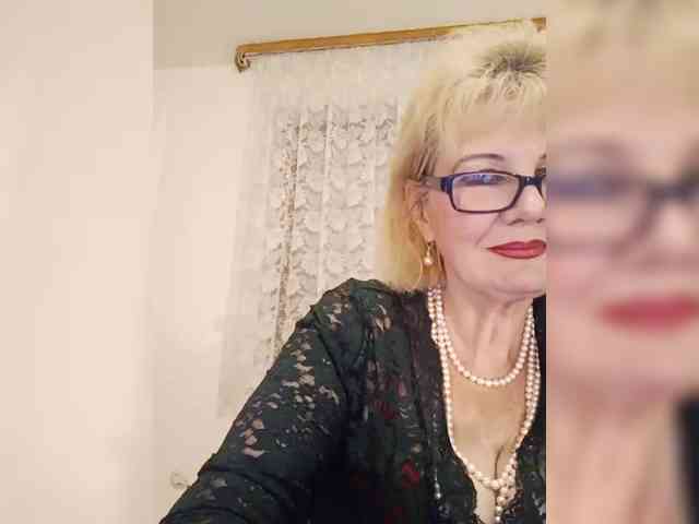 BoloshkaBlonda webcam