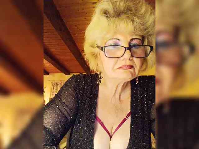 BoloshkaBlonda webcam