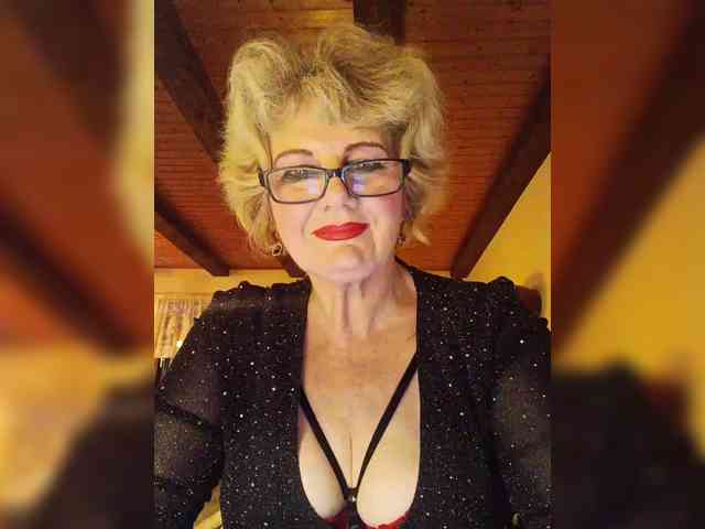 BoloshkaBlonda webcam