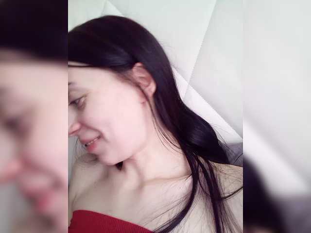 AdidasCoin's BongaCams show and profile