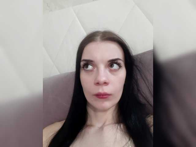 AdidasCoin's BongaCams show and profile