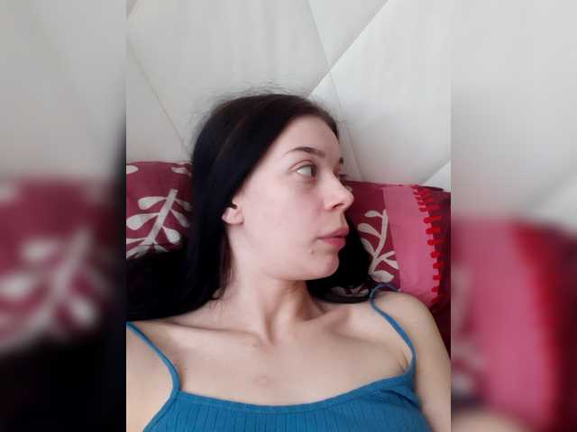 AdidasCoin's BongaCams show and profile