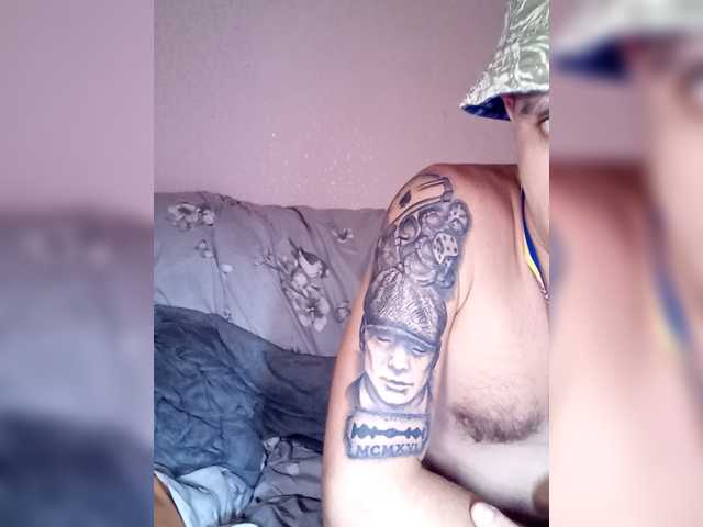 AdidasCoin – webcam model profile photo