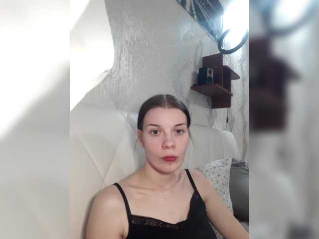 AdidasCoin's BongaCams show and profile