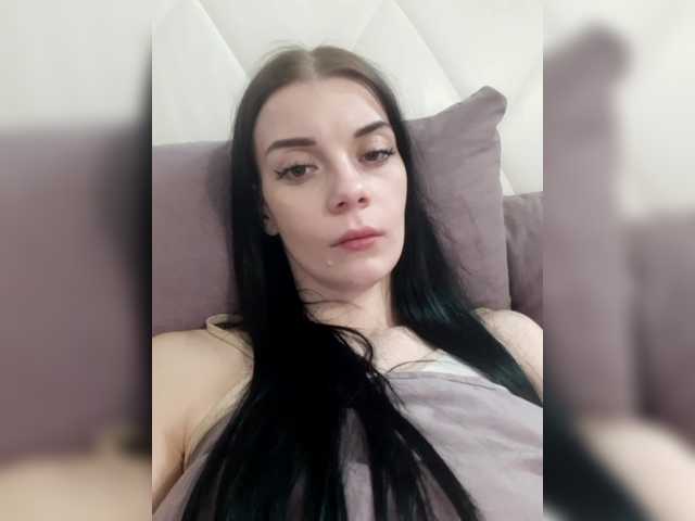 AdidasCoin's BongaCams show and profile