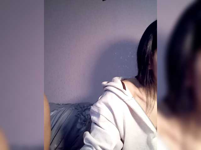 AdidasCoin – webcam model profile photo