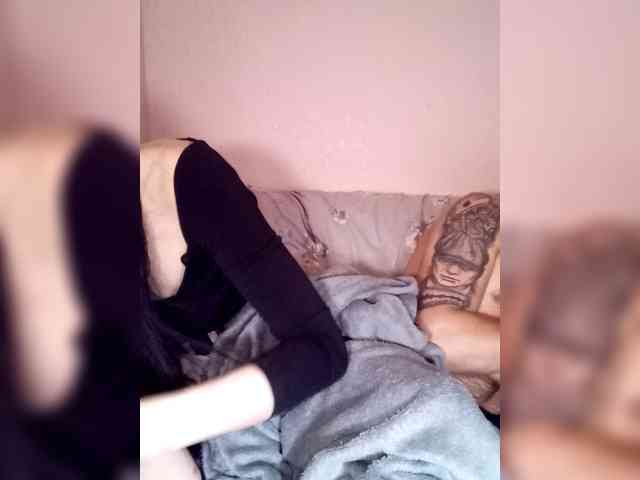 AdidasCoin Live Webcam on BongaCams