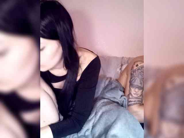 AdidasCoin Live Webcam on BongaCams