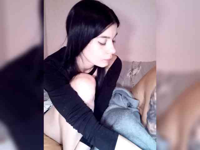 AdidasCoin Live Webcam on BongaCams