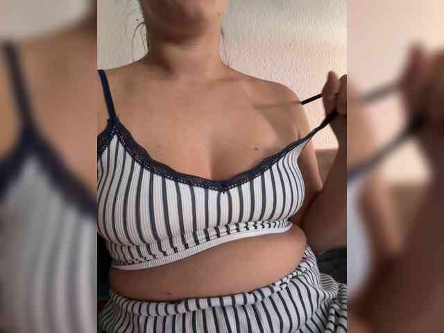 Viola-9991 Live Webcam on BongaCams