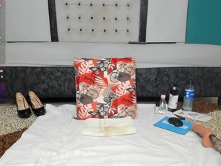 Kinky-polar Porn Show