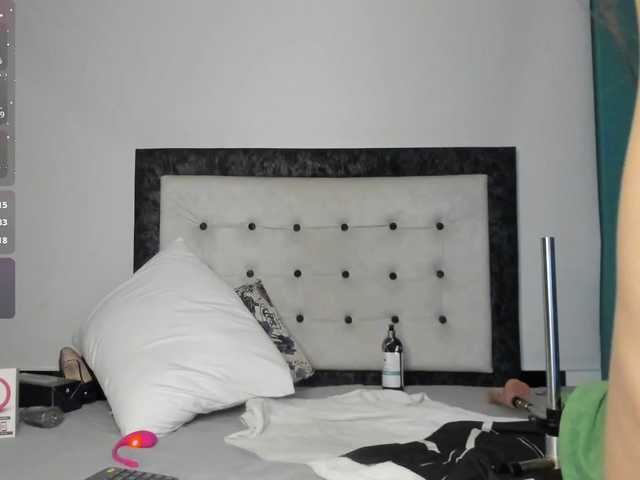 Kinky-polar's BongaCams show and profile