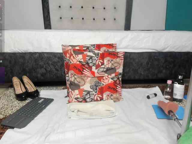Kinky-polar webcam