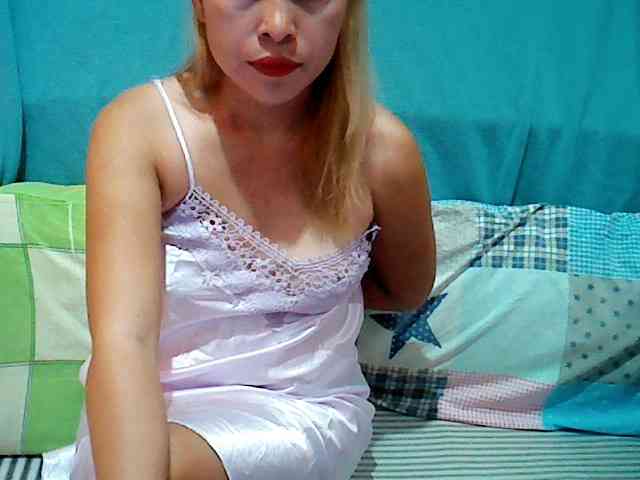 Hotasian143 Live Webcam on {site_name}