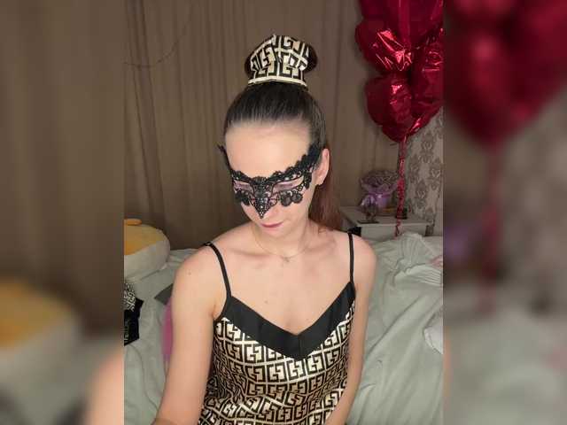 U-Moni's BongaCams show and profile