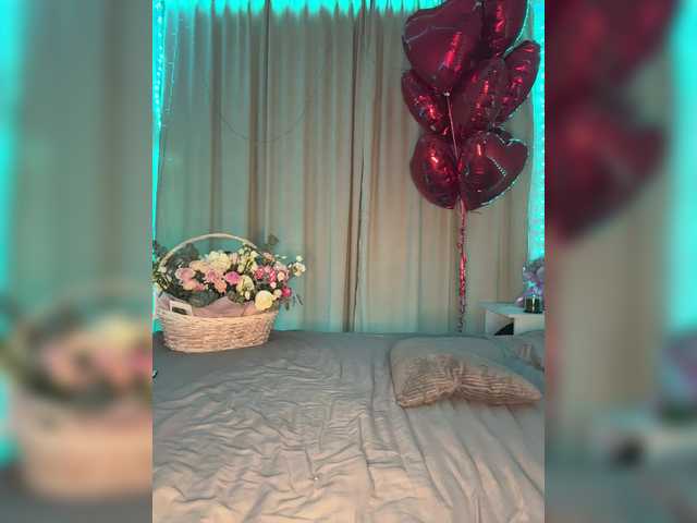 U-Moni's BongaCams show and profile