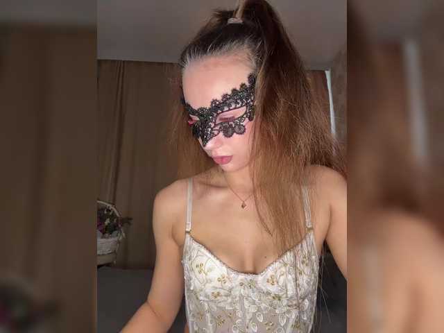 U-Moni's BongaCams show and profile