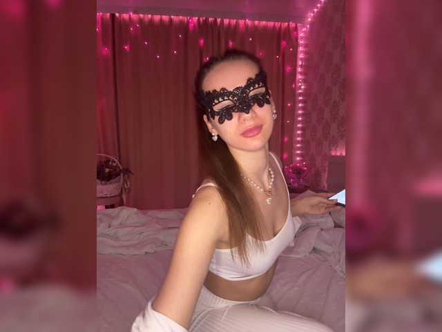 U-Moni's BongaCams show and profile