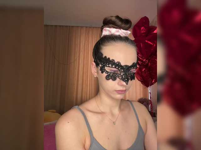 U-Moni's BongaCams show and profile