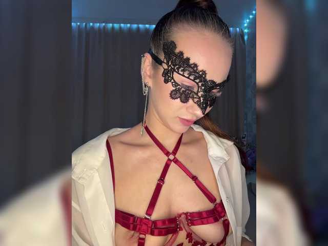 U-Moni's BongaCams show and profile